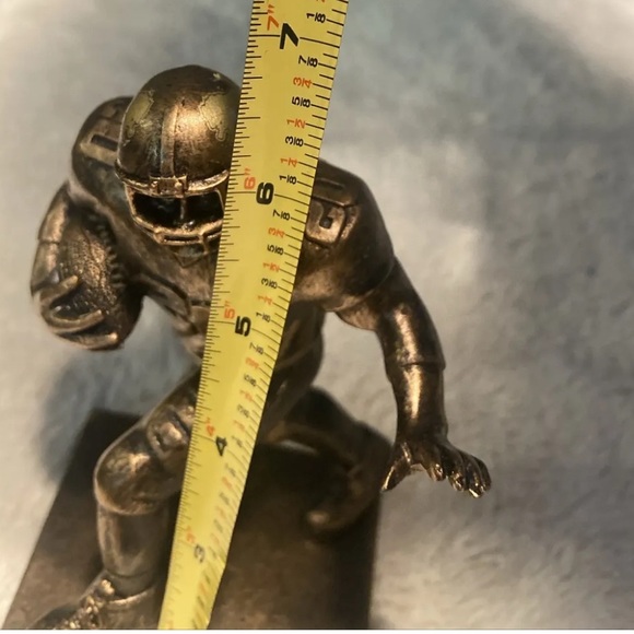 Barry Sanders Replica Statue NFL Football SGA 1-7-24 Detroit Lions - Picture 13 of 15